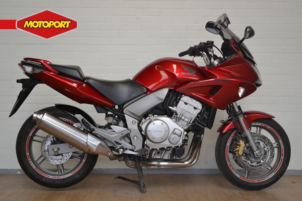 Honda CBF 1000 C-ABS (bj 2009), Motoren, Motoren | Honda, Dorneveld 180-184
B-1731  Zellik, BE, Honda Motor Europe, Bedrijf, Meer dan 35 kW