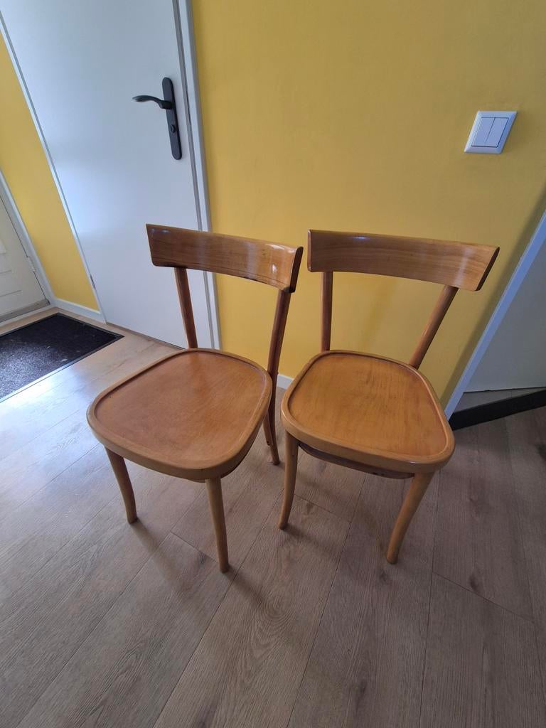 2 houten stoelen, Huis en Inrichting, Ophalen, Gebruikt, Twee, Bruin