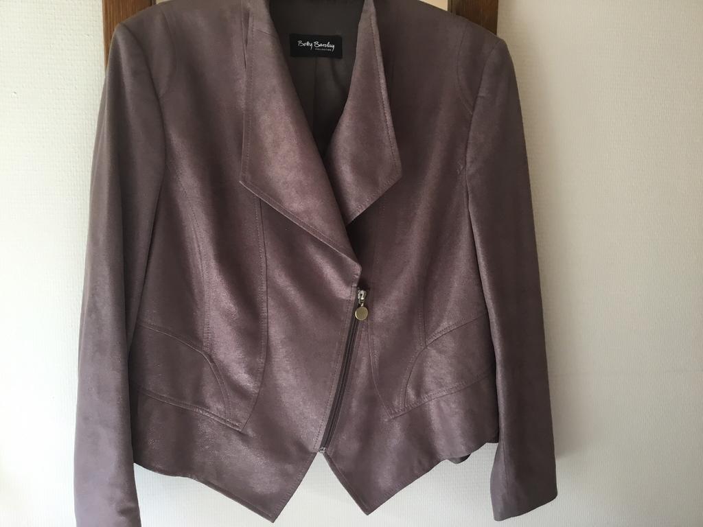 Jasje.  Betty Barclay.  Maat 44., Overige kleuren, Maat 42/44 (L), Ophalen of Verzenden, Zo goed als nieuw