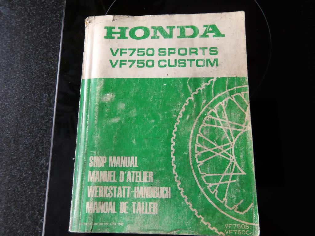 werkplaatshandboek HONDA VF750 Sports VF750 Custom 1982, Motoren, Verzenden, Honda