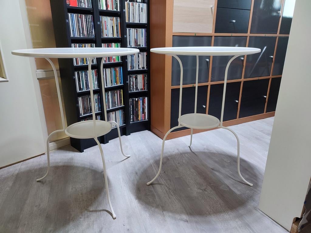Ikea Lindved Set van 2 witte bijzettafels / plantentafels, Ophalen, Gebruikt