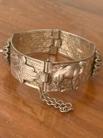 Vintage Zilverkleurige Armband met Kameel en Oosterse Motiev, Ophalen of Verzenden, Gebruikt, Zilver