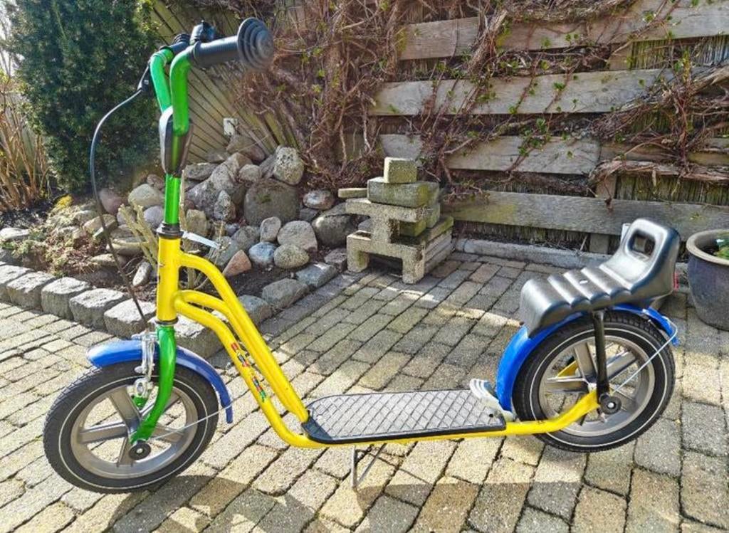 Hele nette kinderstep met zitje, 12 inch autoped! ZGAN, Fietsen en Brommers, Steps, Ophalen, Zo goed als nieuw, Gewone step
