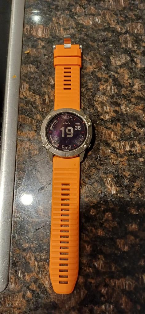 Garmin Fenix 6X Pro Solar met nieuwe horlogeband, Sieraden, Tassen en Uiterlijk, Sporthorloges, Ophalen of Verzenden