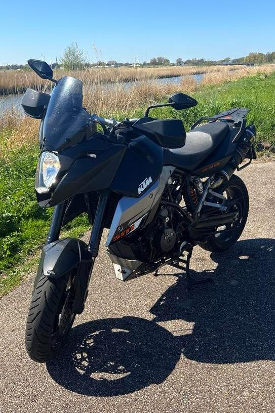 KTM 990 SMT, 2 cilinders, Gebruikt, Particulier, Handgeschakeld