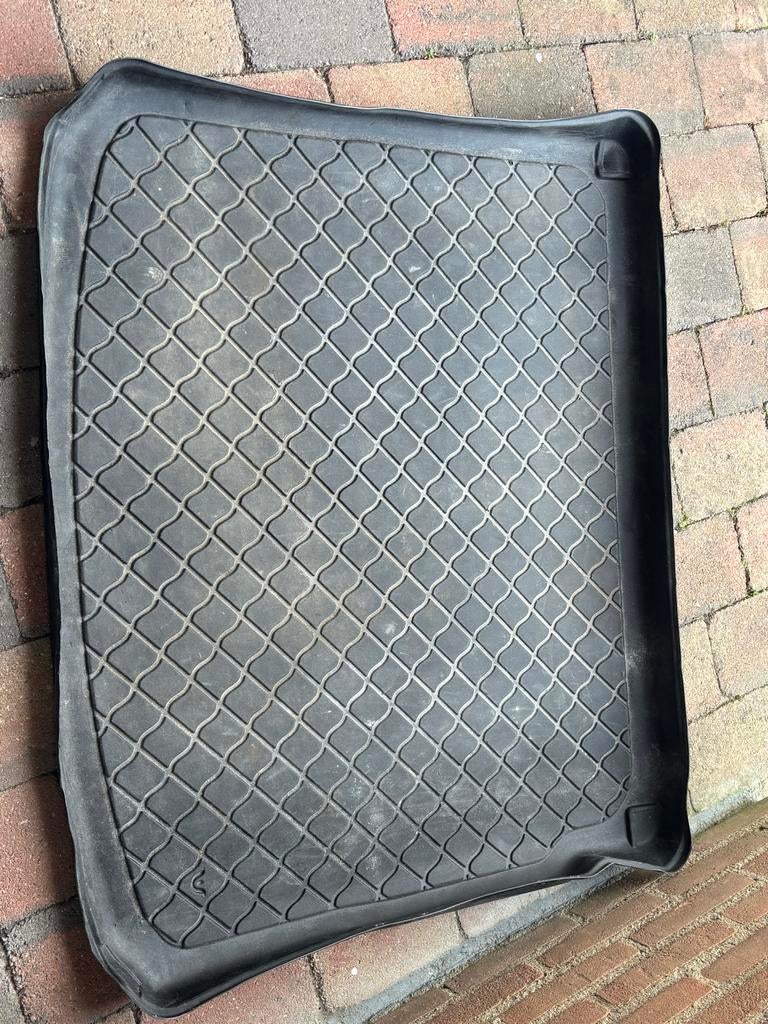 Rubberen Kofferbakmat Renault Megane 1.5 Dci 2013, Ophalen, Gebruikt