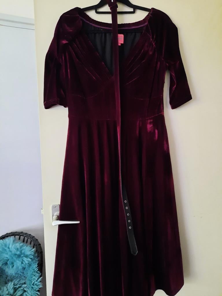 Glamour bunny jurk bordeaux velvet maat L/ 14 Topvintage, Maat 38/40 (M), Ophalen of Verzenden, Zo goed als nieuw, Rood