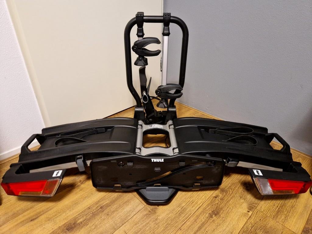Fietsendrager Thule Easyfold 933 kantelbaar tot 60kg, Ophalen, Zo goed als nieuw, Trekhaakdrager