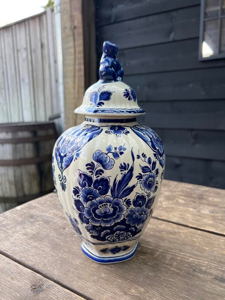 Delfts Blauwe Vaas met Deksel - Handgemaakt en Handgeschilde, Ophalen
