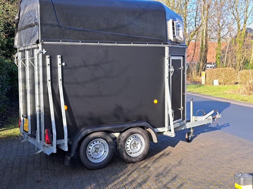NIEUW OPGEBOUWDE 1.5 PAARDSTRAILER MET ALUMINIUM BODEM€4000, Ophalen, Zo goed als nieuw