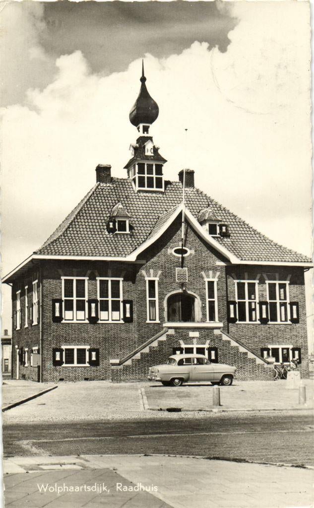 Wolphaartsdijk, Raadhuis - 1960? gelopen, Ophalen of Verzenden, Voor 1920, Gelopen, Noord-Brabant