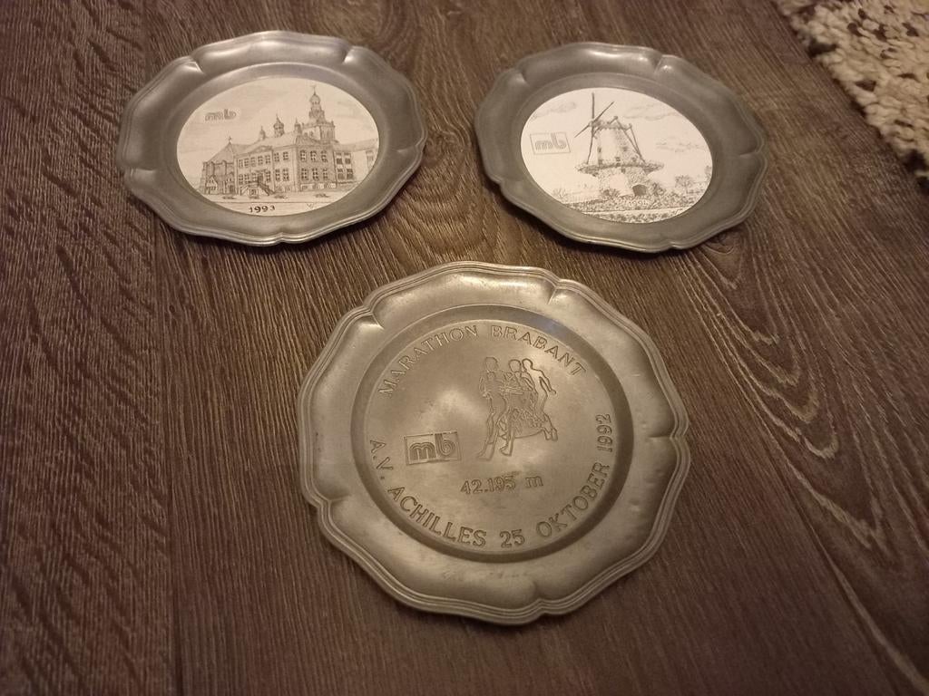 Set van 3 vintage tinnen sierborden, Antiek en Kunst, Ophalen of Verzenden