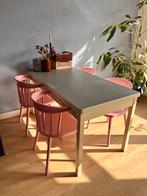 Werk/knutseltafel met linoleum blad en ijzeren onderstel, Huis en Inrichting, Tafels | Eettafels, Ophalen, Gebruikt, 100 tot 150 cm