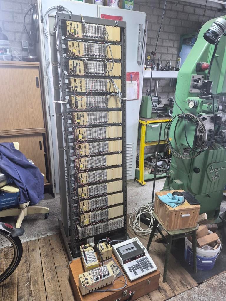 Siemens Procontic b PLC rek met programmeer unit, Ophalen