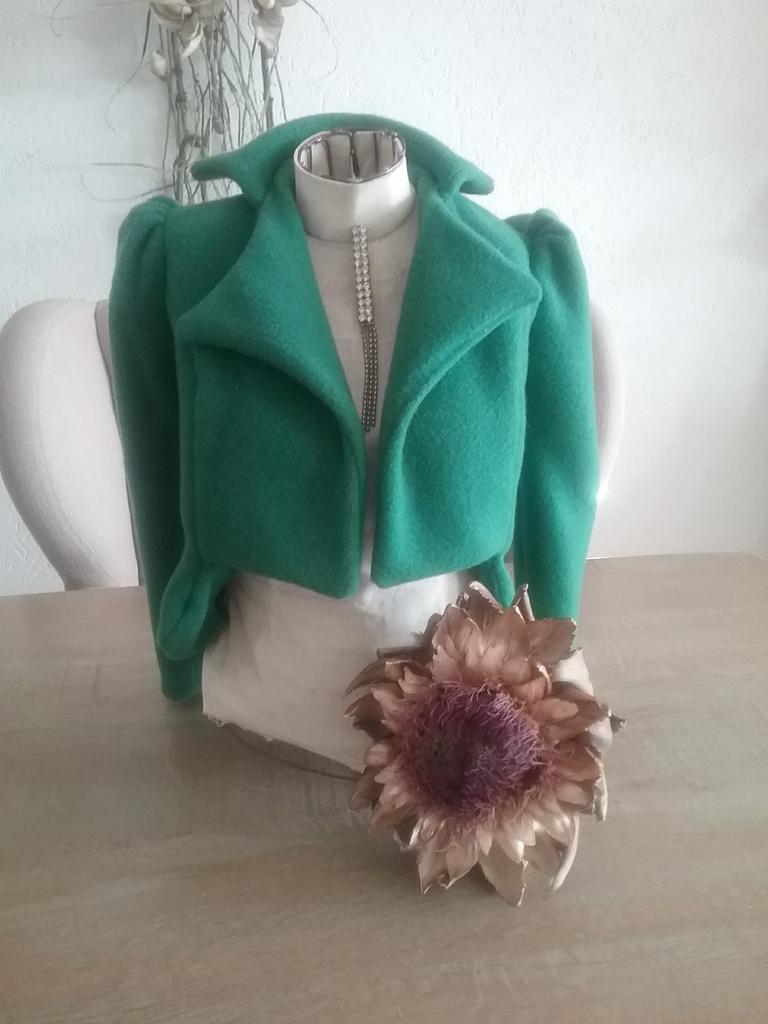 VROUWE BUSTE...( SCULPTUUR... TOONBANK BUSTE)..., Antiek en Kunst, Curiosa en Brocante, Ophalen of Verzenden