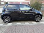 Volkswagen Up! 1.0 BMT high up!, Voorwielaandrijving, Stof, Met garantie (alle), 4 stoelen