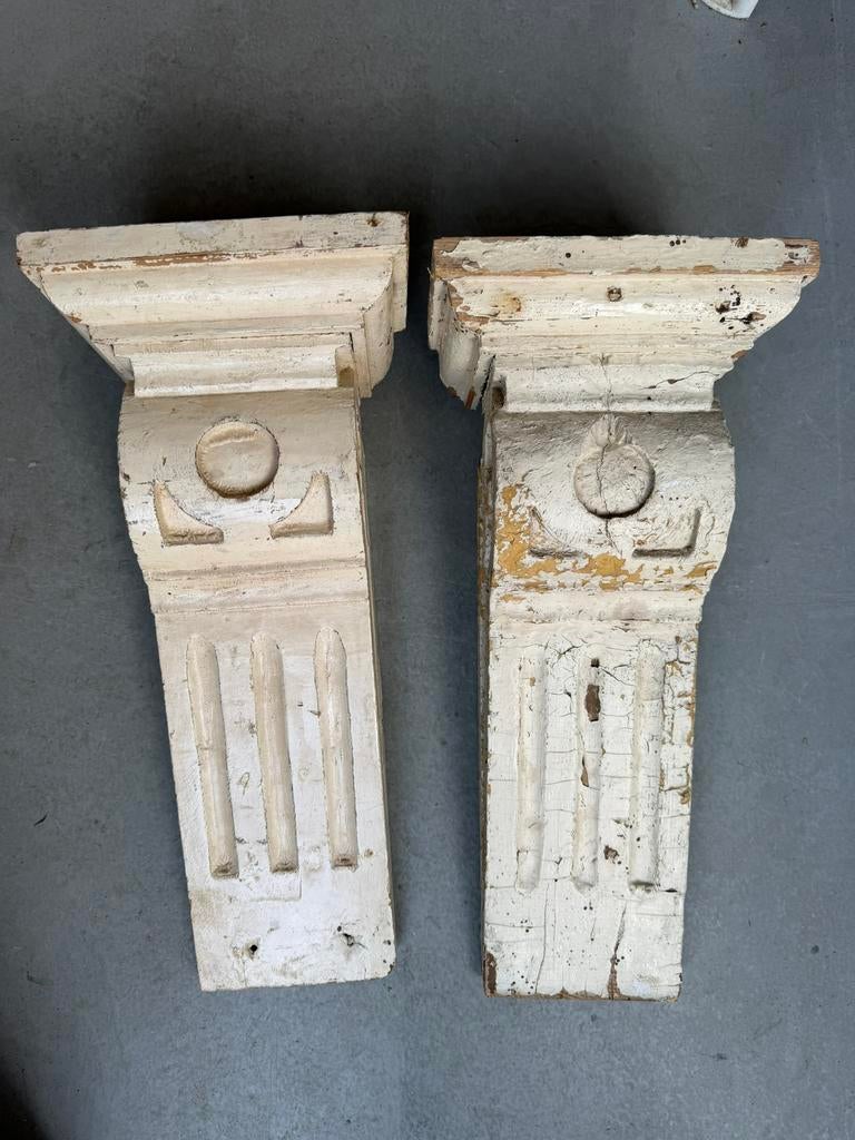 2 houten console ornamenten oude bouwmaterialen, Ophalen of Verzenden, Gebruikt