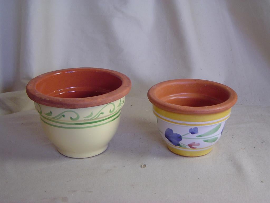2 kleine terracotta bloempotjes geglazuurd Italy, Tuin en Terras, Bloempotten, Gebruikt, Rond, Ophalen of Verzenden, Balkon