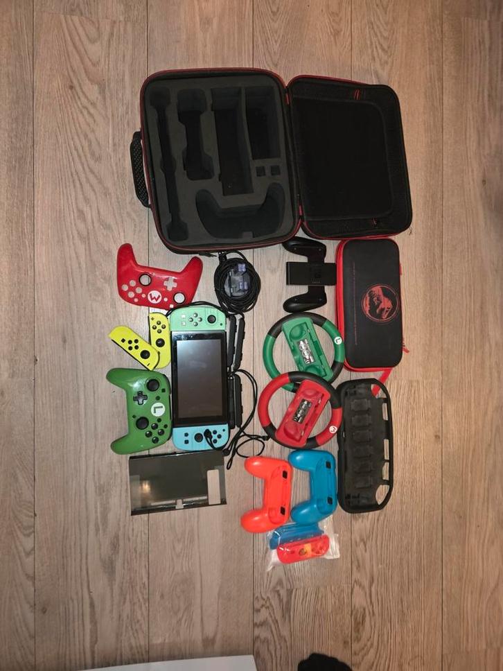 Nintendo Switch + extra’s, Spelcomputers en Games, Spelcomputers | Overige, Gebruikt, Ophalen