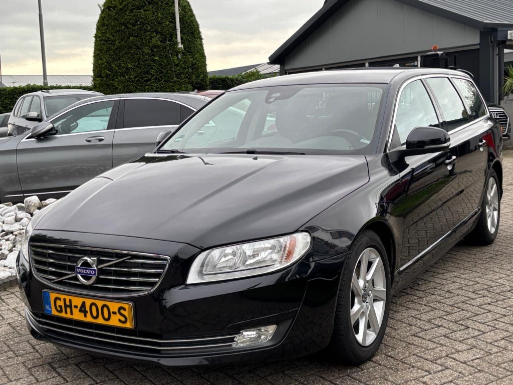 Volvo V70 1.6 D2 Diesel Nordic 2015 Zwart Trekhaak, Auto's, Volvo, Euro 5, Gebruikt, Zwart, 4 cilinders