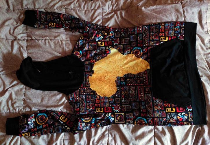 Hoody met Afrikaanse print, Kleding | Heren, Overige Herenkleding, Zo goed als nieuw, Ophalen of Verzenden