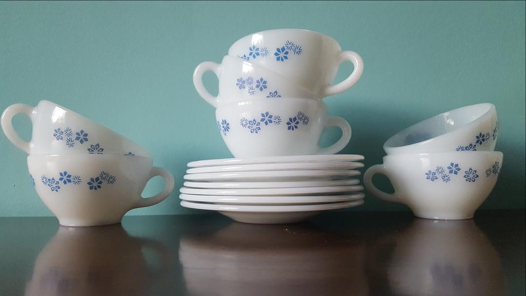 Vintage Rigopal Pyrex Kop en Schotels - 7 Stuks, Ophalen of Verzenden, Overige stijlen, Kop(pen) en/of Schotel(s), Glas