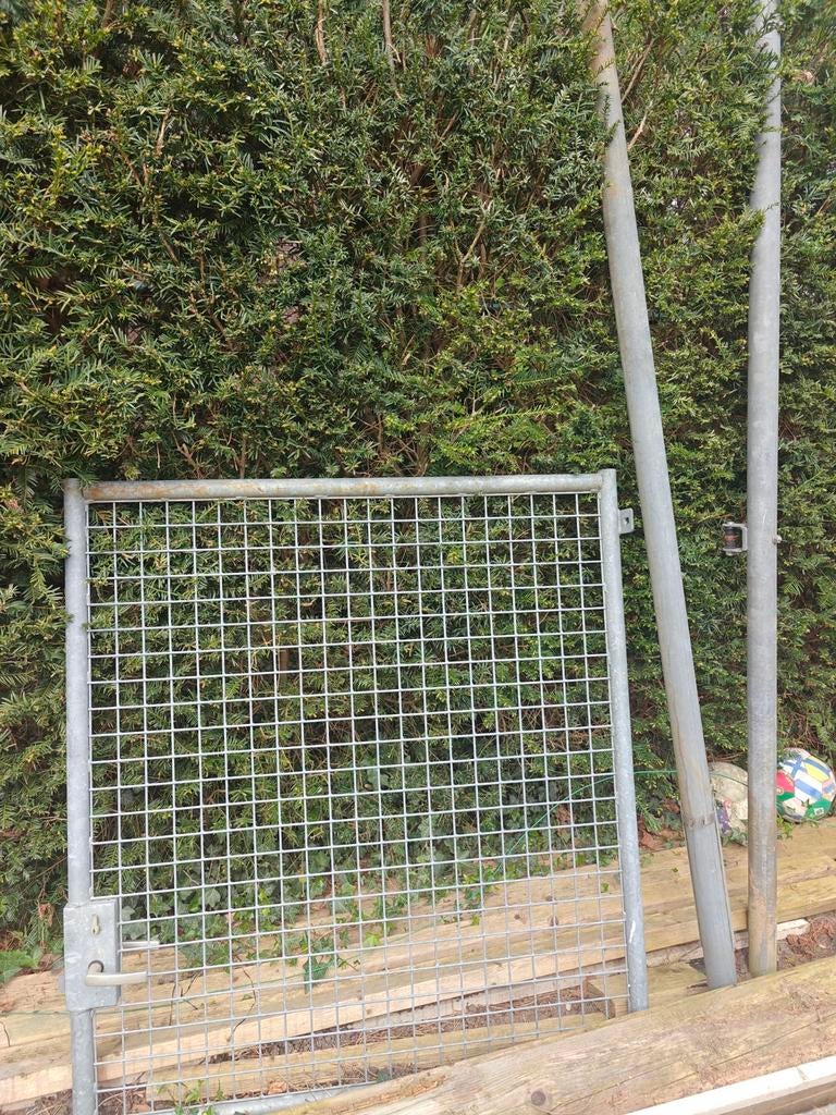 Tuin poortje met zijpalen en slotvanger slot en sleuteltje, Doe-het-zelf en Verbouw, Ophalen of Verzenden, Overige materialen