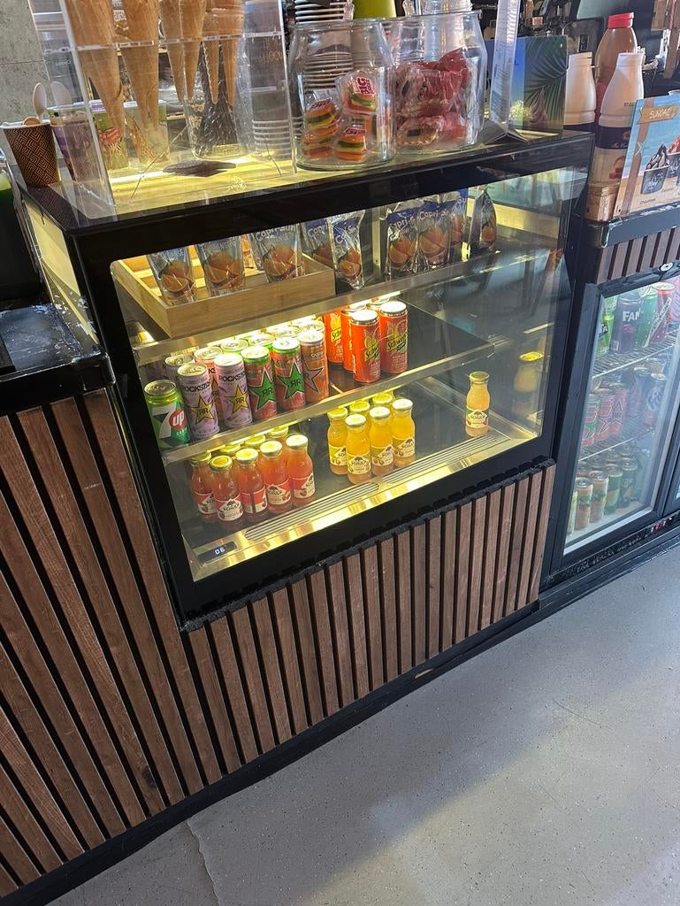 Polar Refrigeration gekoelde vitrine, Ophalen, Gebruikt, Koelen en Vriezen