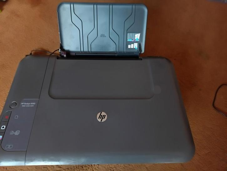 HP DeskJet 1050 All-in-One printer met bijna lege inkt, Computers en Software, Printers, Ophalen of Verzenden
