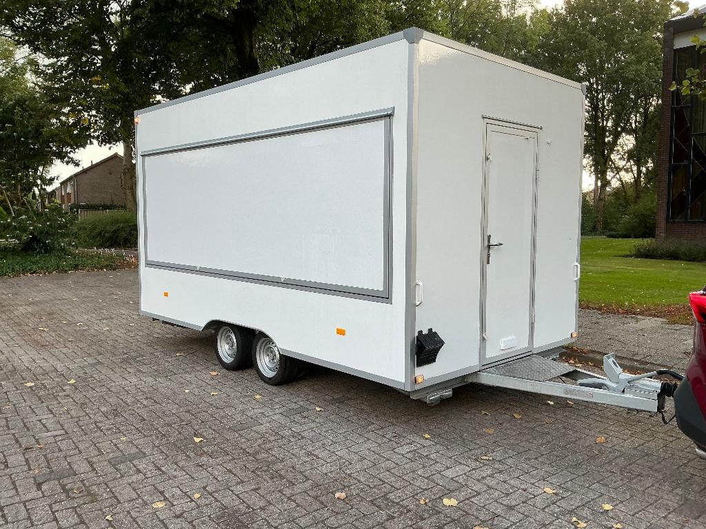 Verkoopwagen spoelwagen foodtruck 2021, Zakelijke goederen, Partijgoederen en Retail | Verkoopwagens, Ophalen