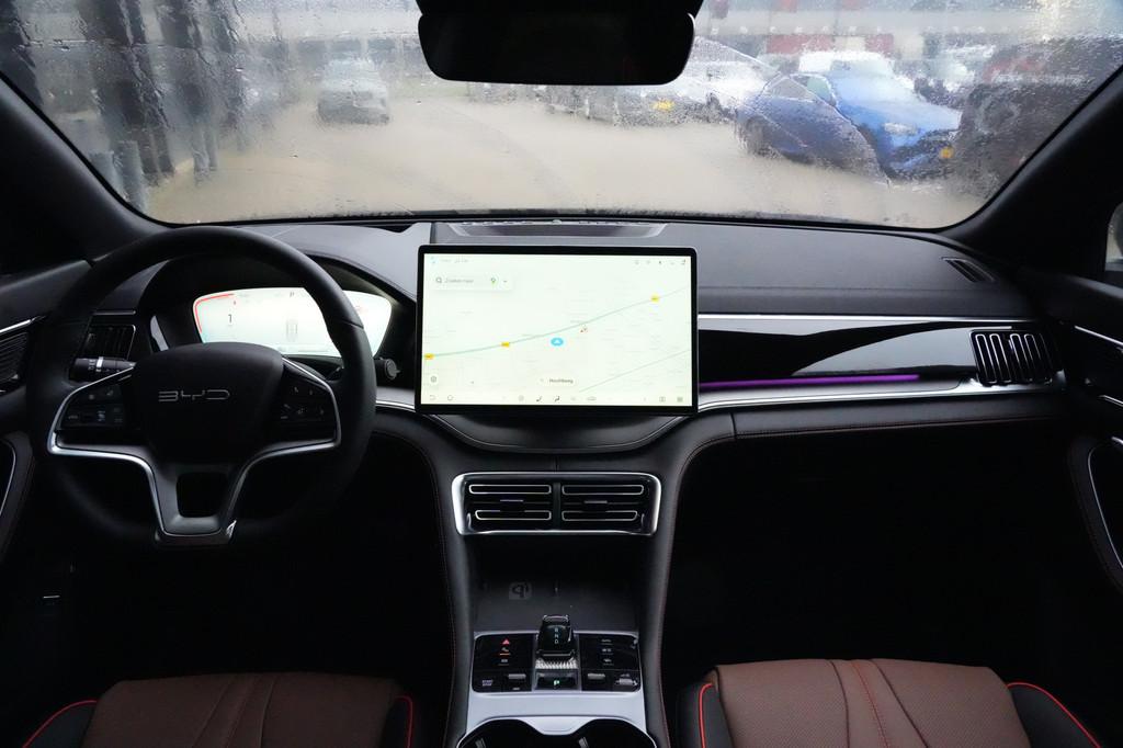 BYD SEAL U 1.5 DM-i FWD Boost 218pk Panoramadak/Stoelverwarm, Auto's, BYD, Automaat, Zwart, 4 cilinders, Zwart