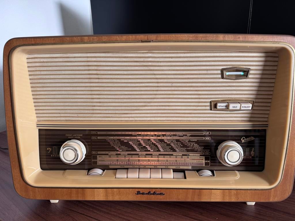 Graetz Polka 813 Raumklang-Vollsuper radio, Audio, Tv en Foto, Radio's, Ophalen, Gebruikt, Radio