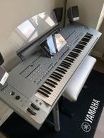 Prachtige in nieuwstaat Yamaha Tyros 5-XXL, geheel compleet!, Ophalen, Yamaha, Zo goed als nieuw, Met standaard