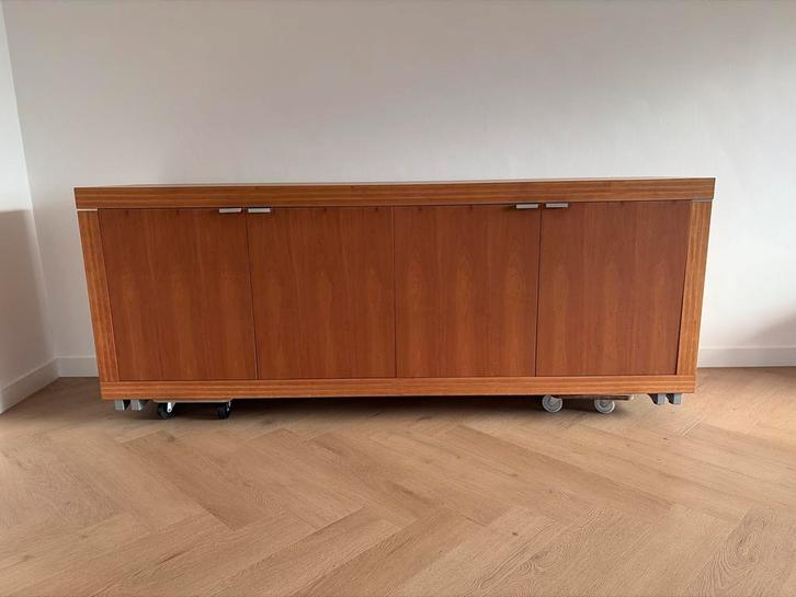 Gratis af te halen dressoir, Huis en Inrichting, Kasten | Dressoirs, Gebruikt, 200 cm of meer, 25 tot 50 cm, Met deur(en), Kersenhout