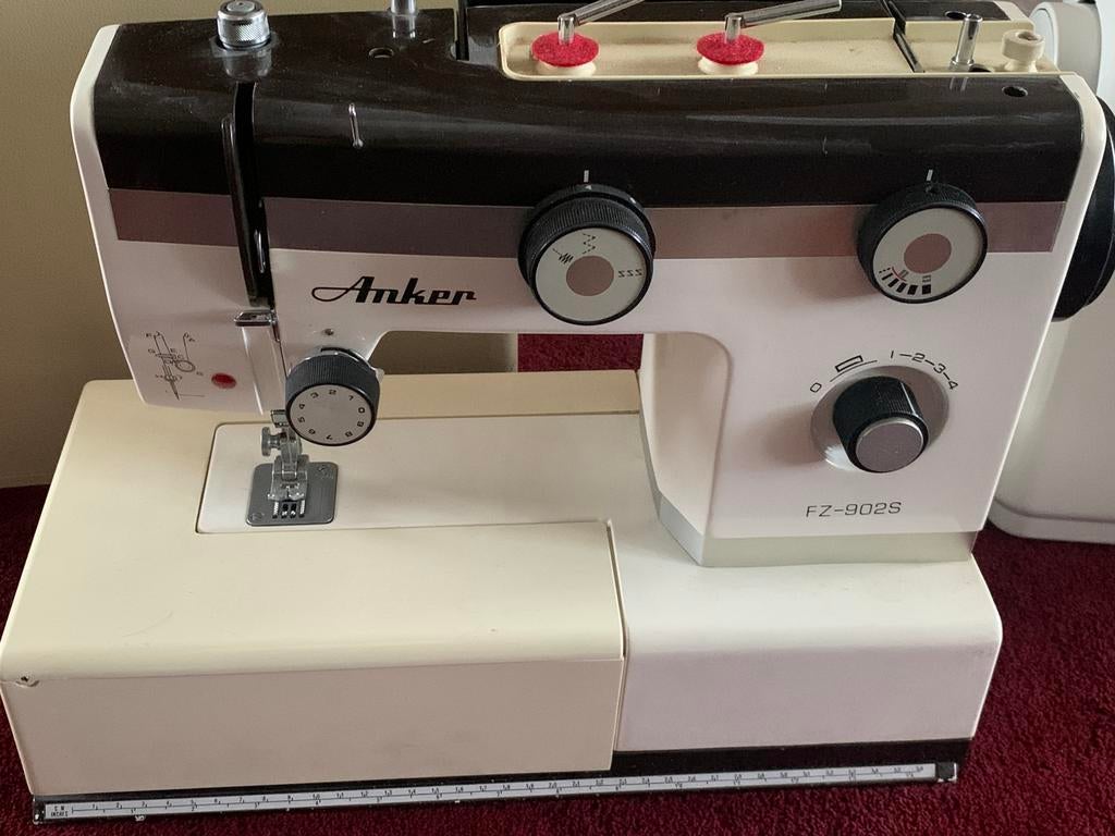 2 naaimachines, Ophalen, Gebruikt, Lockmachine, Overige merken