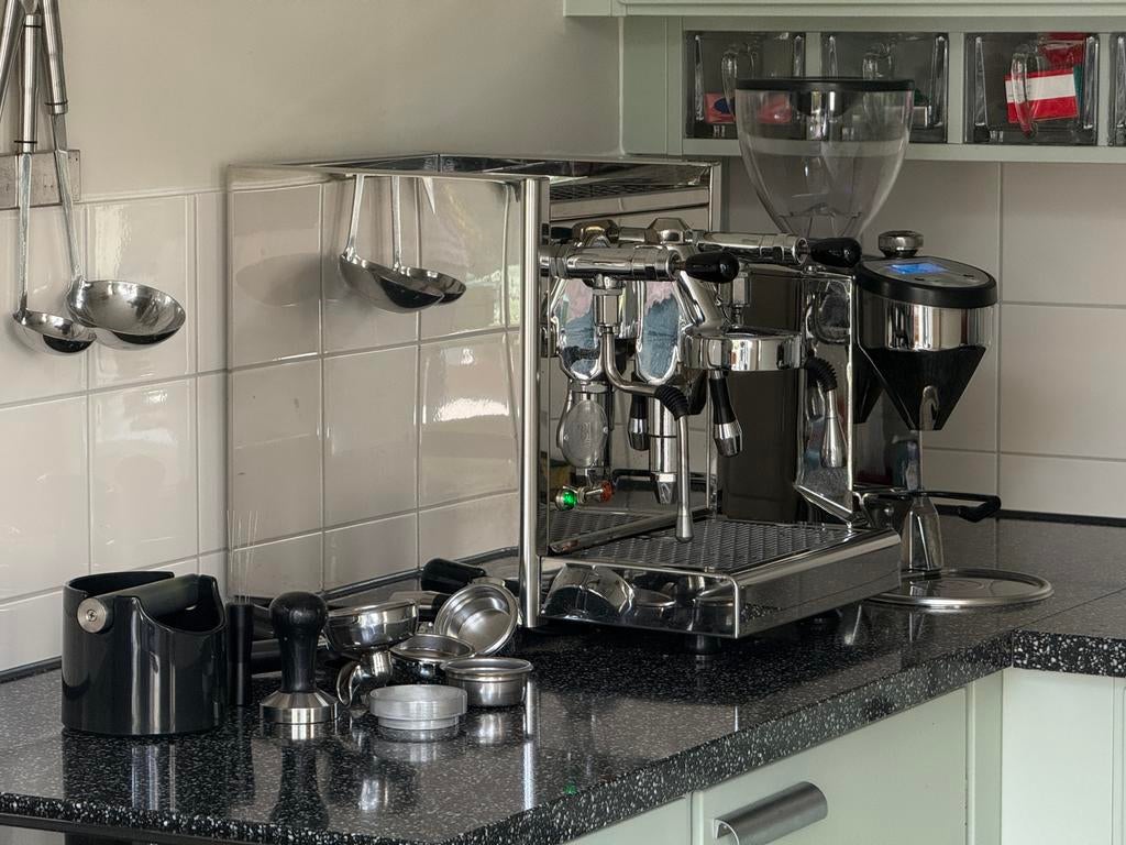 ECM Technika IV Profi + Rocket Fausto, Witgoed en Apparatuur, Koffiezetapparaten, Gebruikt, Koffiebonen, Espresso apparaat, 1 kopje