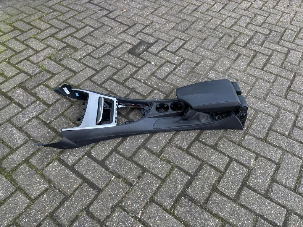 Middenconsole met armsteun BMW 1-serie E87,E81, Auto-onderdelen, Interieur en Bekleding, Gebruikt, Bmw, Bmw, BMW