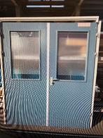 Meterkast, uitslaande dubbel deuren kunststof kozijn ( 545 ), Ophalen, Kunststof, Deurkozijn, Zo goed als nieuw