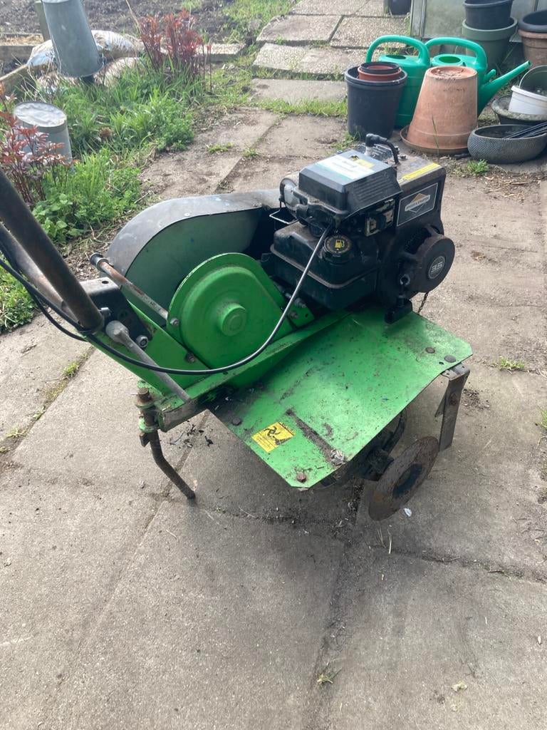 Grondfrees Briggs and Stratton, Ophalen of Verzenden, Zo goed als nieuw