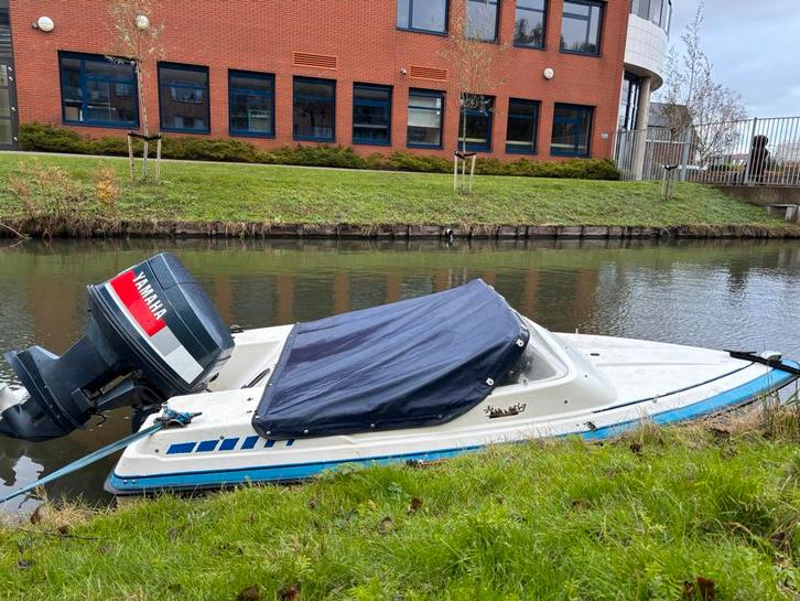 Speedboot Yamaha 50 pk, Watersport en Boten, Speedboten, Zo goed als nieuw, 3 tot 6 meter, Benzine, Minder dan 70 pk, Polyester