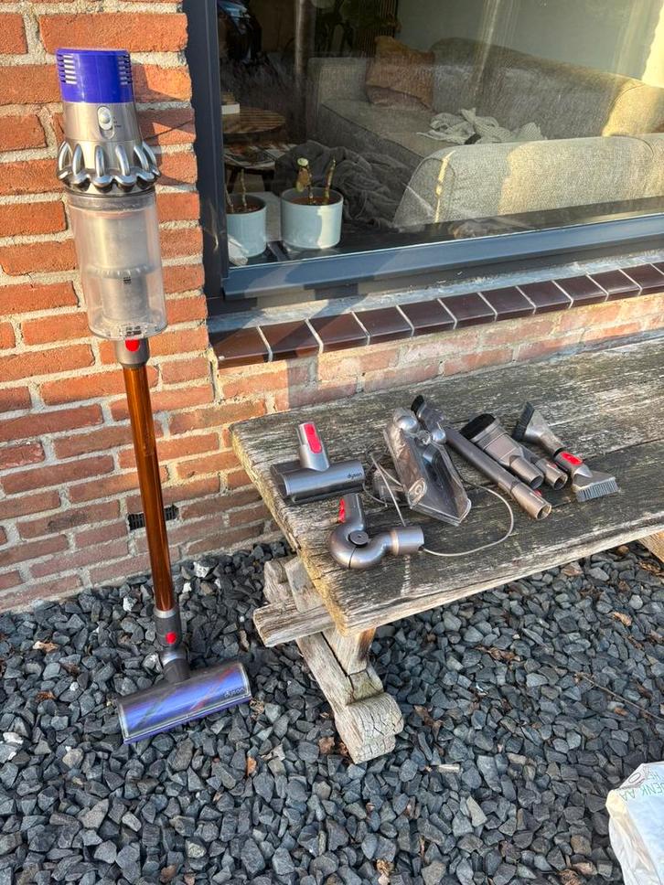 Dyson V10 steelstofzuiger, Witgoed en Apparatuur, Stofzuigers, Gebruikt, Stofzuiger, Reservoir, Ophalen of Verzenden
