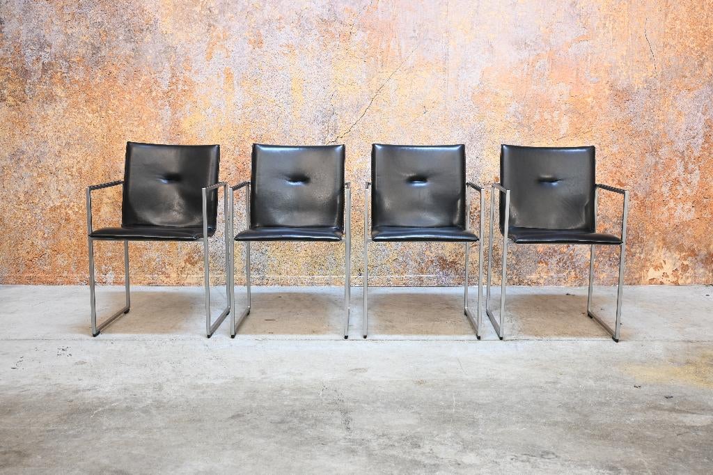 ZGANieuw 4 zwarte leren Arco Frame design eetkamerstoelen