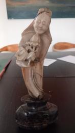 Antiek Chinees speksteen beeldje, Antiek en Kunst, Kunst | Beelden en Houtsnijwerken, Ophalen of Verzenden