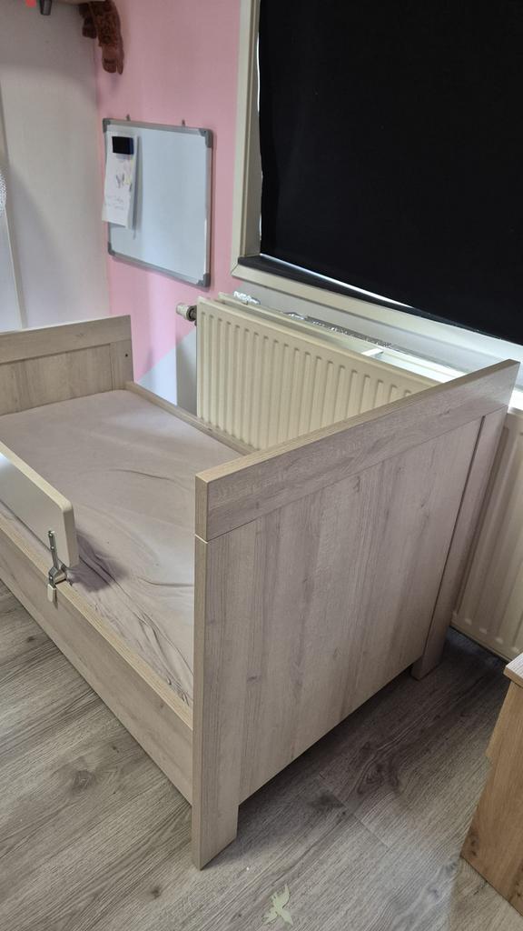 Babydump baby/peuterbed merk Oslo., Ophalen, Zo goed als nieuw, Jongetje of Meisje