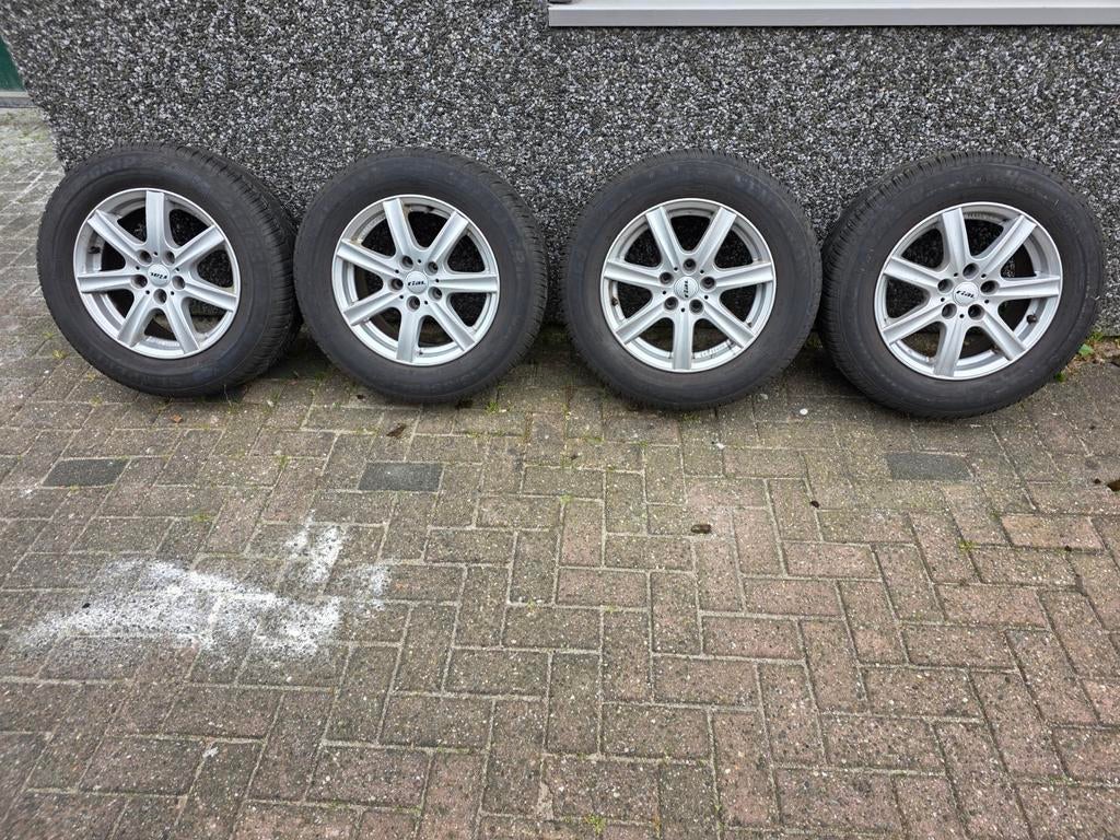16 inch 5x114,3 velgen en 4x michelin 225 55 16 zomerbanden., Ophalen, Gebruikt, 16 inch, Banden en Velgen