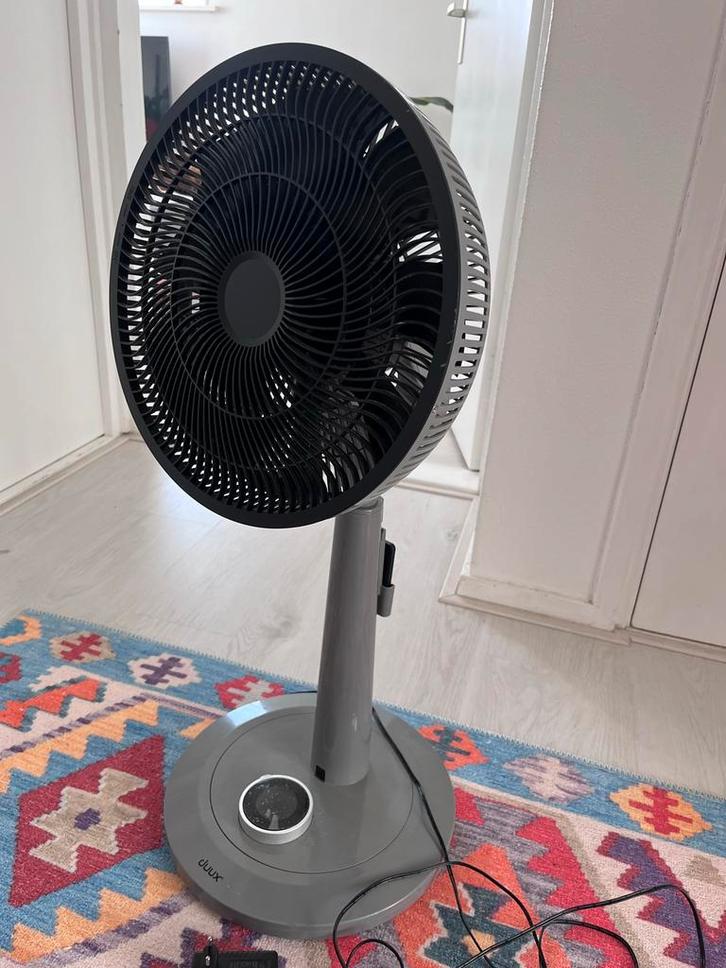 Duux Whisper Fan, Witgoed en Apparatuur, Ventilatoren, Zo goed als nieuw, Statiefventilator, Ventilator met afstandsbediening