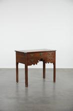 Engelse antieke side table van eikenhout uit de 18e eeuw, Antiek en Kunst, Antiek | Meubels | Tafels, Ophalen