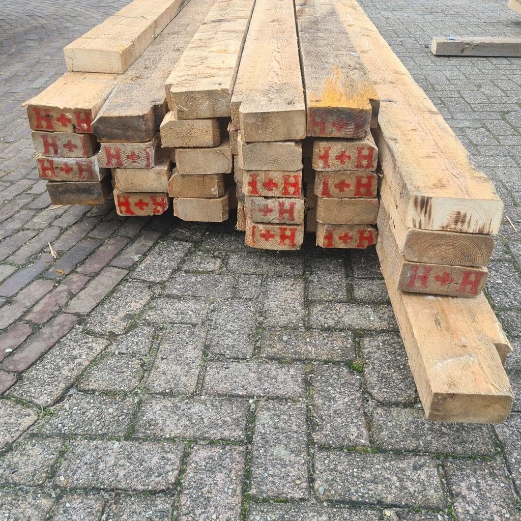 Verschilende partijen gebruikte vuren balken diverse maten, Doe-het-zelf en Verbouw, Hout en Planken, Ophalen, Gebruikt, Balk