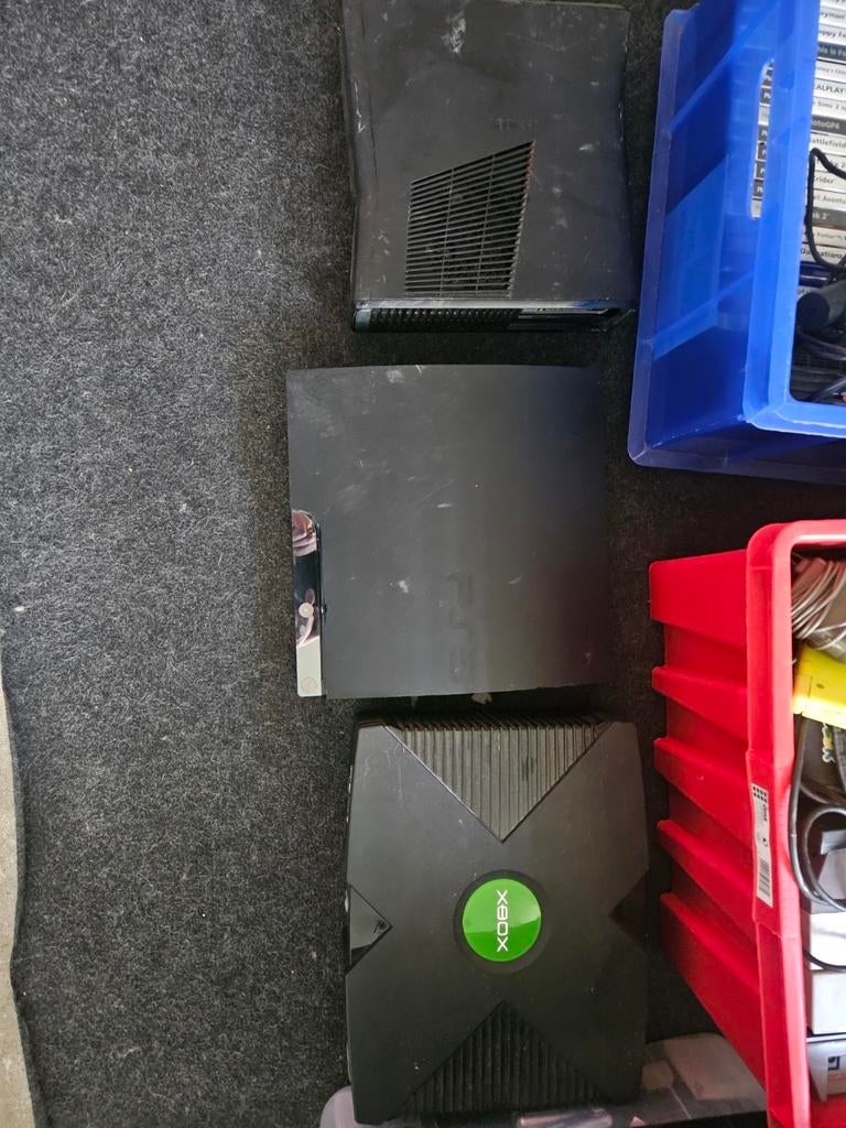 Verschillende retro spelcomputers kabels controllers games, Ophalen, Gebruikt, Met 2 controllers