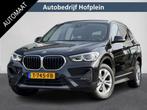 BMW X1 sDrive18iA High Executive | Cruise Control | Camera |, Auto's, BMW, Gebruikt, Euro 6, Zwart, 3 cilinders